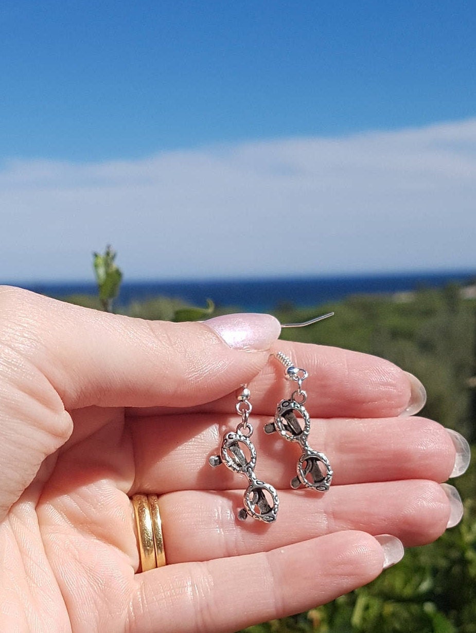 Dresses, Glasses or Shoes Earrings. Clothes, Clothing, Fashion, Sunglasses, Silver. Clip On, Hypoallergenic, Allergy, Lead, Nickel Free