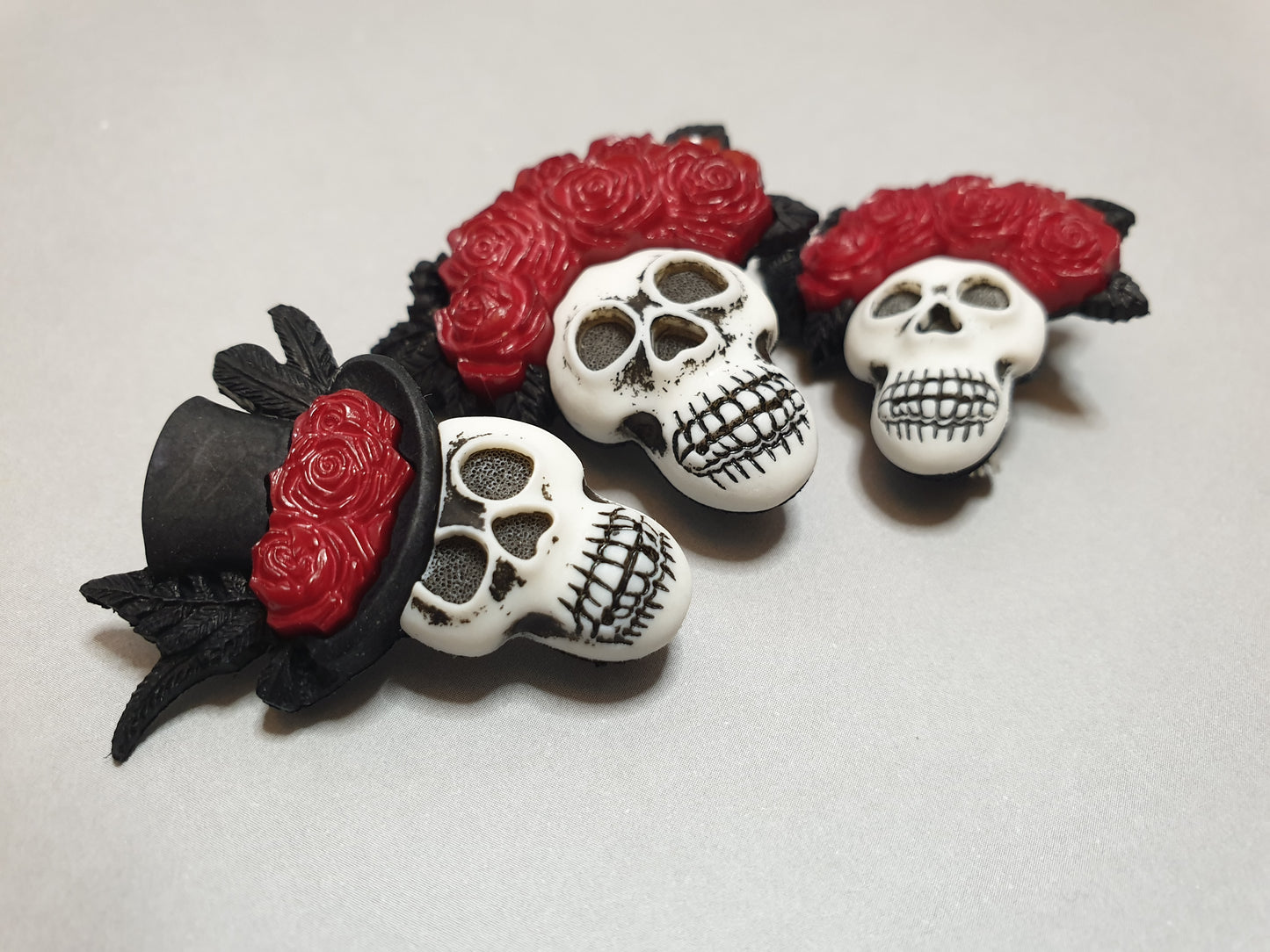 Day of the Dead Skull Badge.  Halloween Jewellery. Goth Brooch