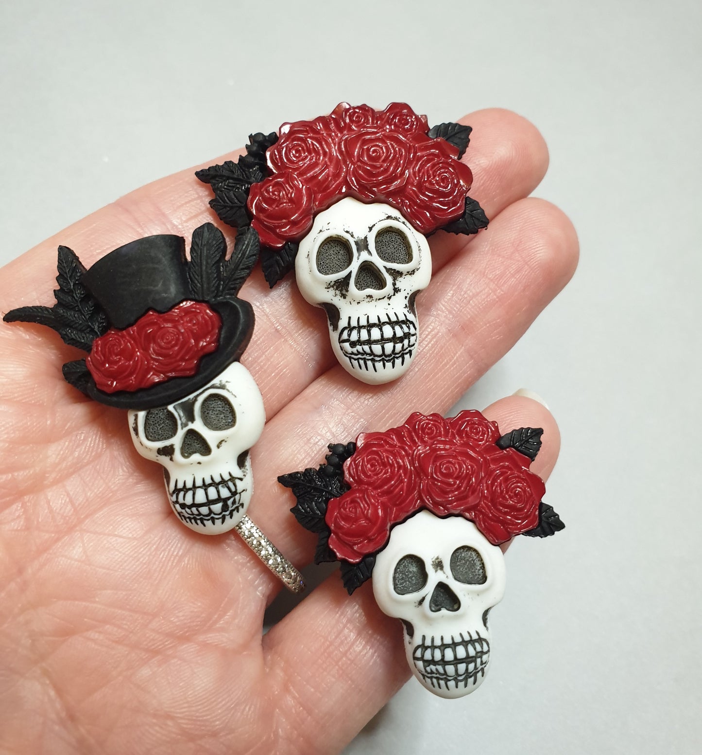 Day of the Dead Skull Badge.  Halloween Jewellery. Goth Brooch