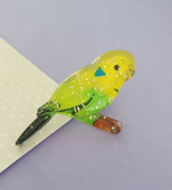 Budgie Pin with Glitter Detail. Budgerigar, Bird, Pet, Lapel Pin.