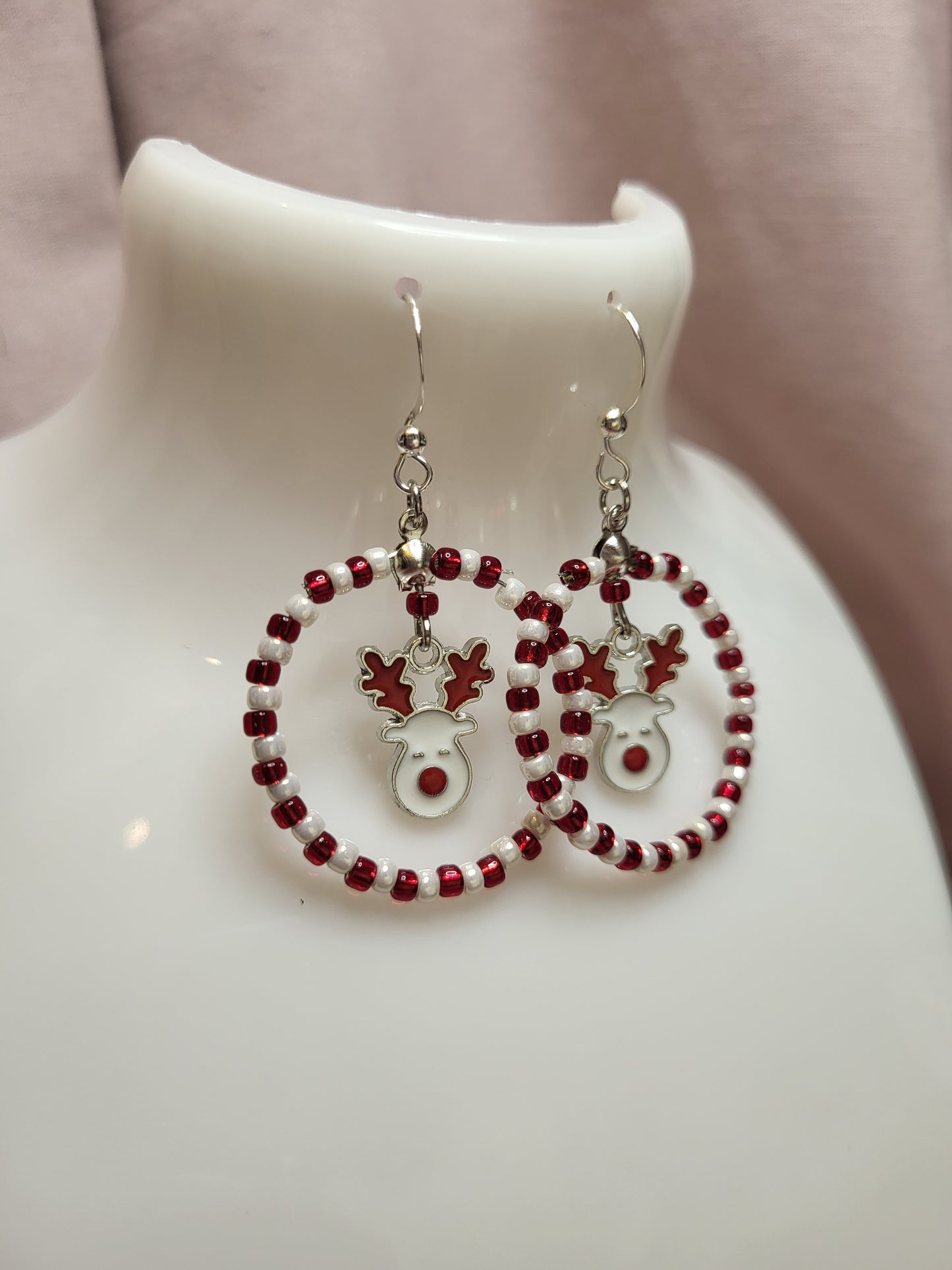 Red and White Rudolph Beaded Ring Earrings. Clip On or Nickel Free Wires. Reindeer Earrings. Christmas Jewellery.