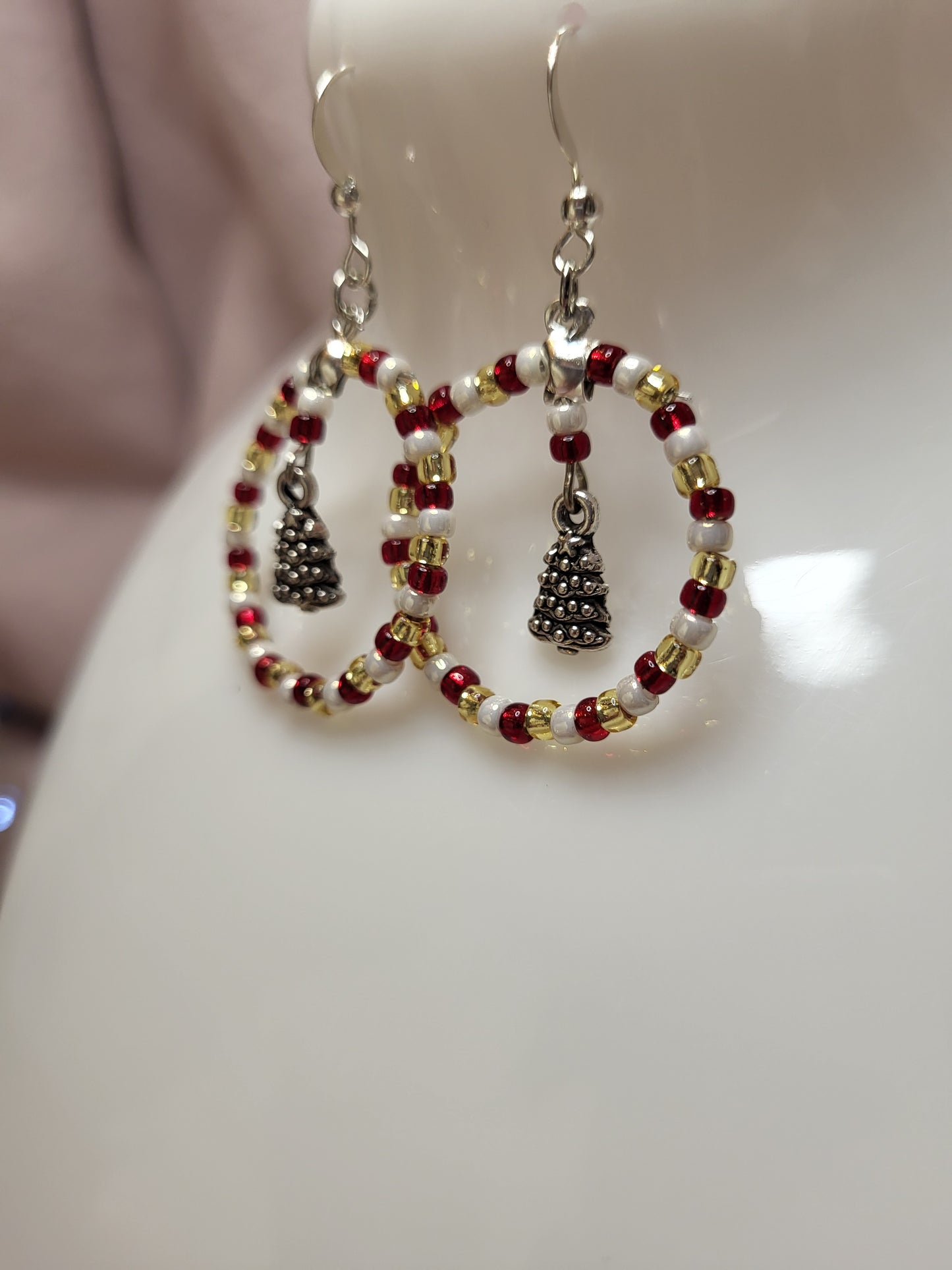 Red,White and Gold Christmas Tree Beaded Ring Earrings. Clip On or Nickel Free Wires. Christmas Lover. Beaded Jewellery
