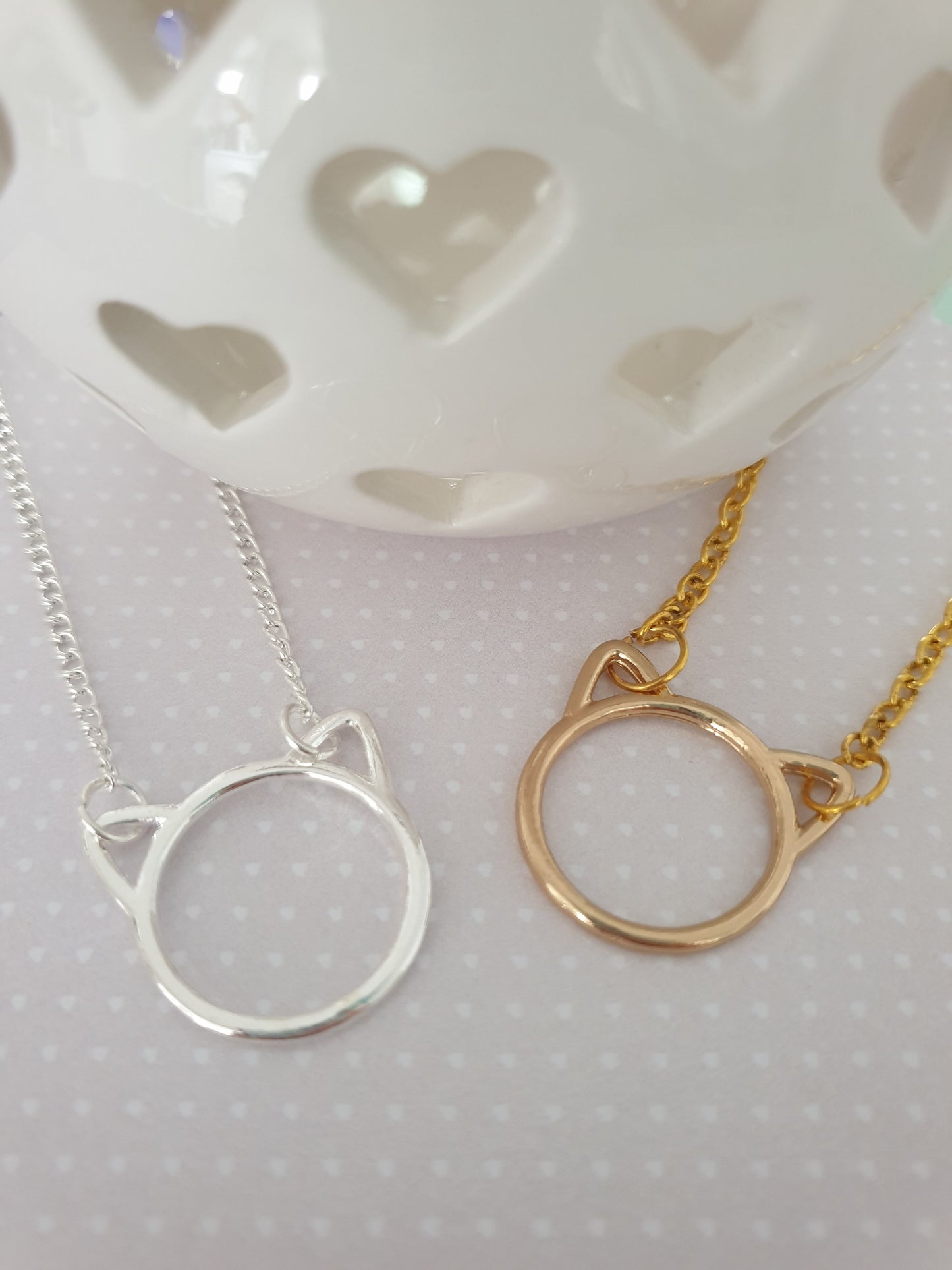 Silver or Gold Cat Face Outline Necklace. Quirky Necklace.