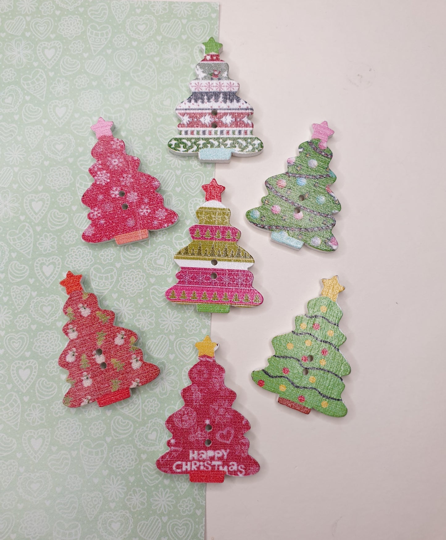 Christmas Tree Pin. Christmas Pin. Christmas Brooch. Christmas Badge.