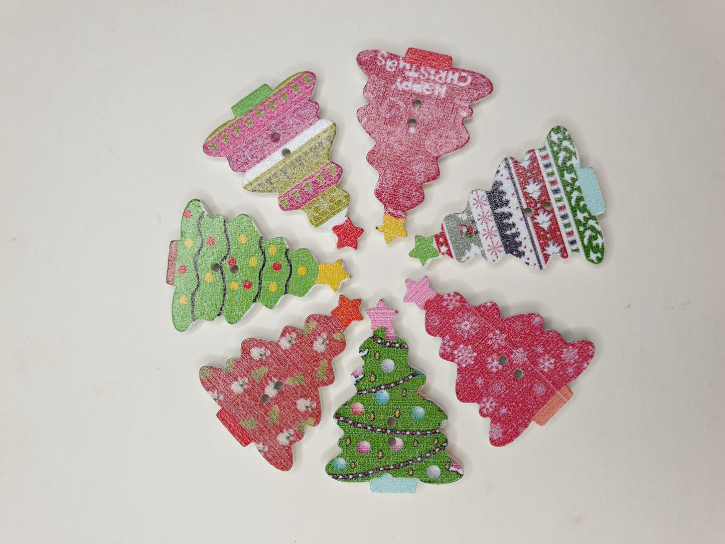 Christmas Tree Pin. Christmas Pin. Christmas Brooch. Christmas Badge.