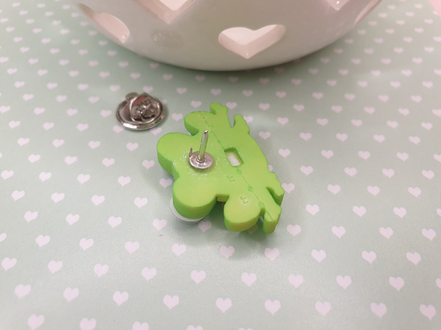 Frog Pin. Cute Frog Pin. Googly Eyes. Toad Pin. Frog Lover Gift. Frog Gift. Frog Badge. Quirky Pin