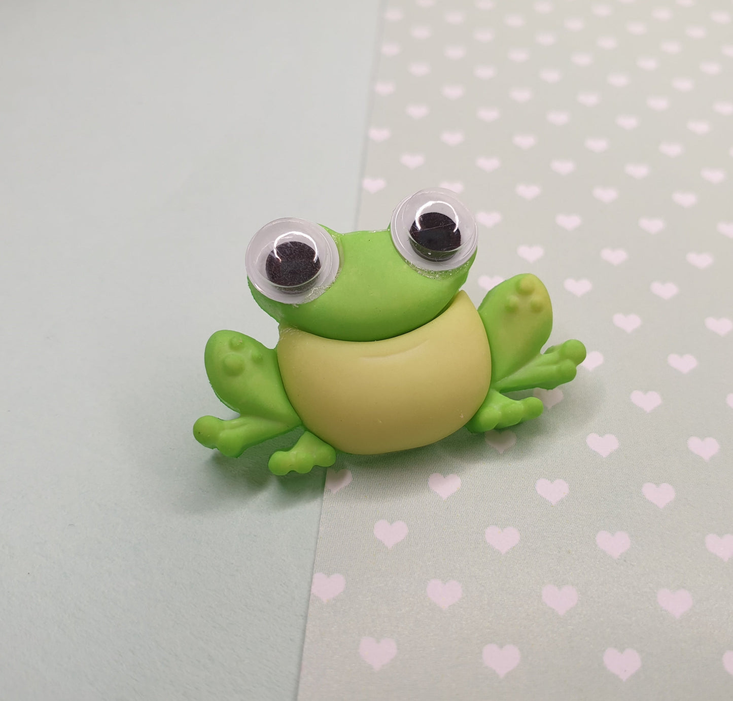 Frog Pin. Cute Frog Pin. Googly Eyes. Toad Pin. Frog Lover Gift