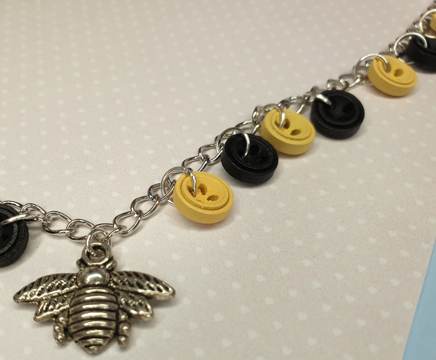 Bee Button Charm Bracelet. Bee Lover Gift. Bumble Bee. Honey Bee. Gift for Her