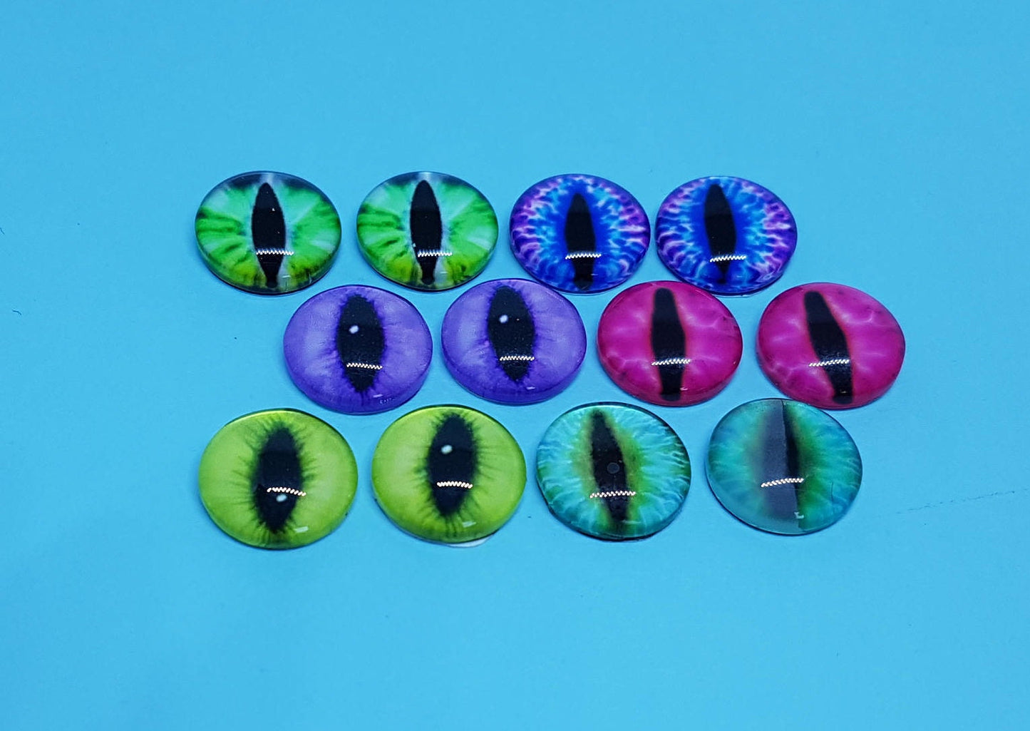 Glass Eye Stud Earrings. Cats Eye. Eye Ball.  Hypoallergenic, Allergy, Lead, Nickel Free. Gift. Spooky, Halloween, Unusual